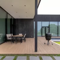 Terasos-irengimas-millboard-grindys-1000x1000h
